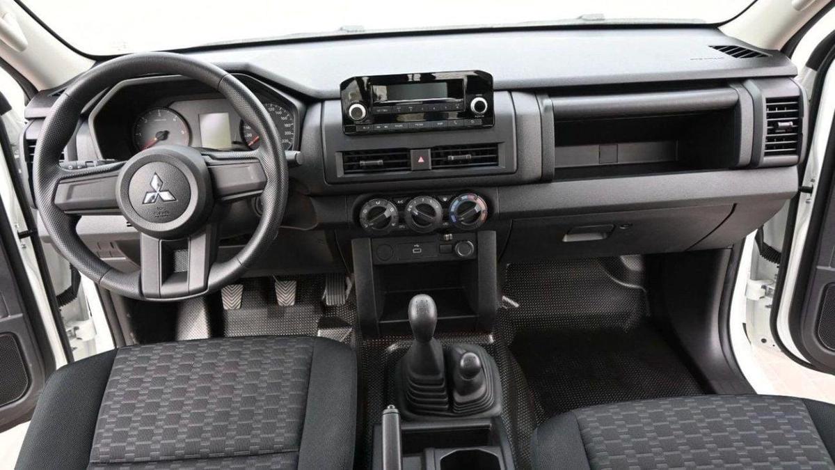 Mitsubishi L200 Mitsubishi L200 2.4L Diesel Manual model 2025-5-5