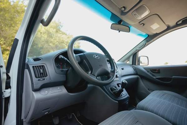 H1 Delivery Van | Manual | GCC Specs | Ref#H89342