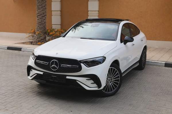 GLC300 4MATIC AMG - GCC SPECS - 340 KM ONLY - WARRANTY / SERVICE FROM GARGASH - ACCIDENT FREE -