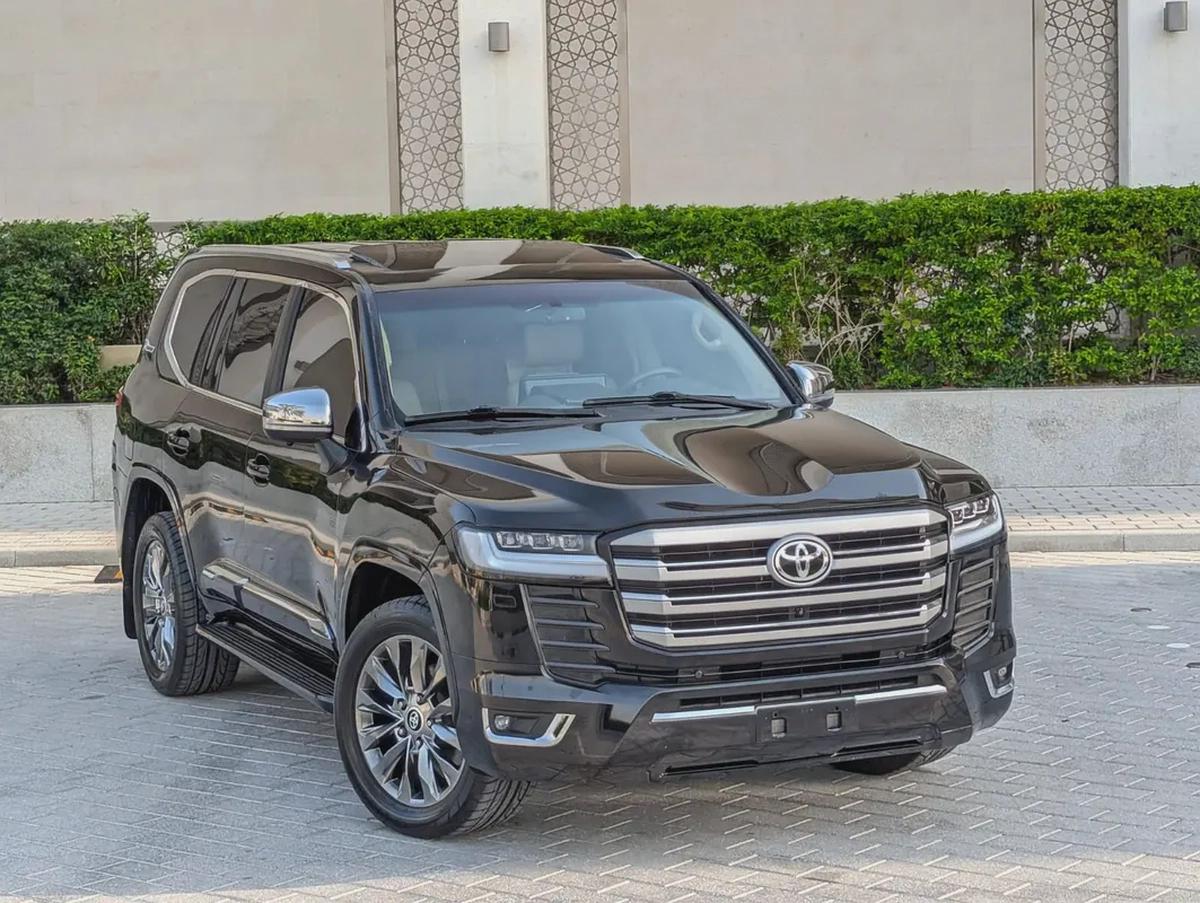 TOYOTA LAND CRUISER 2015 FACELIFTED 2025 FULL OPTION GXR V6 4.0L IN EXCELLENT CONDITION-0-0