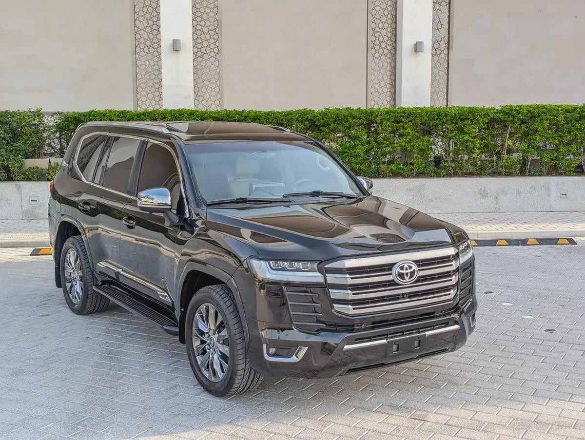 TOYOTA LAND CRUISER 2015 FACELIFTED 2025 FULL OPTION GXR V6 4.0L IN EXCELLENT CONDITION-2-2