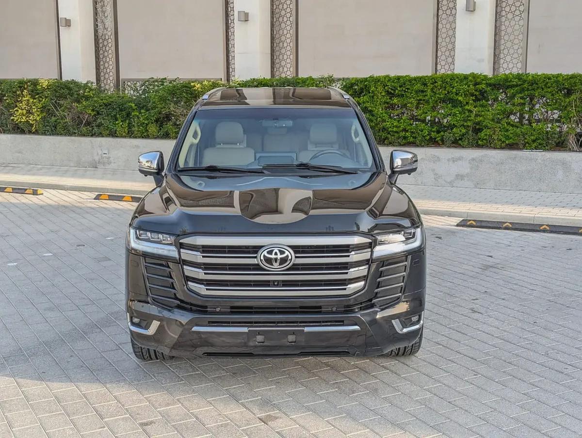 TOYOTA LAND CRUISER 2015 FACELIFTED 2025 FULL OPTION GXR V6 4.0L IN EXCELLENT CONDITION-19-19