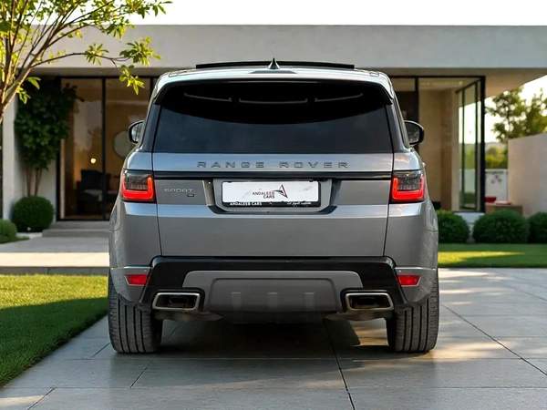 AED 3,440 P.M | 0% DOWN PAYMENT | RANGE ROVER SPORT HSE V6 | 2021 | GCC SPECS