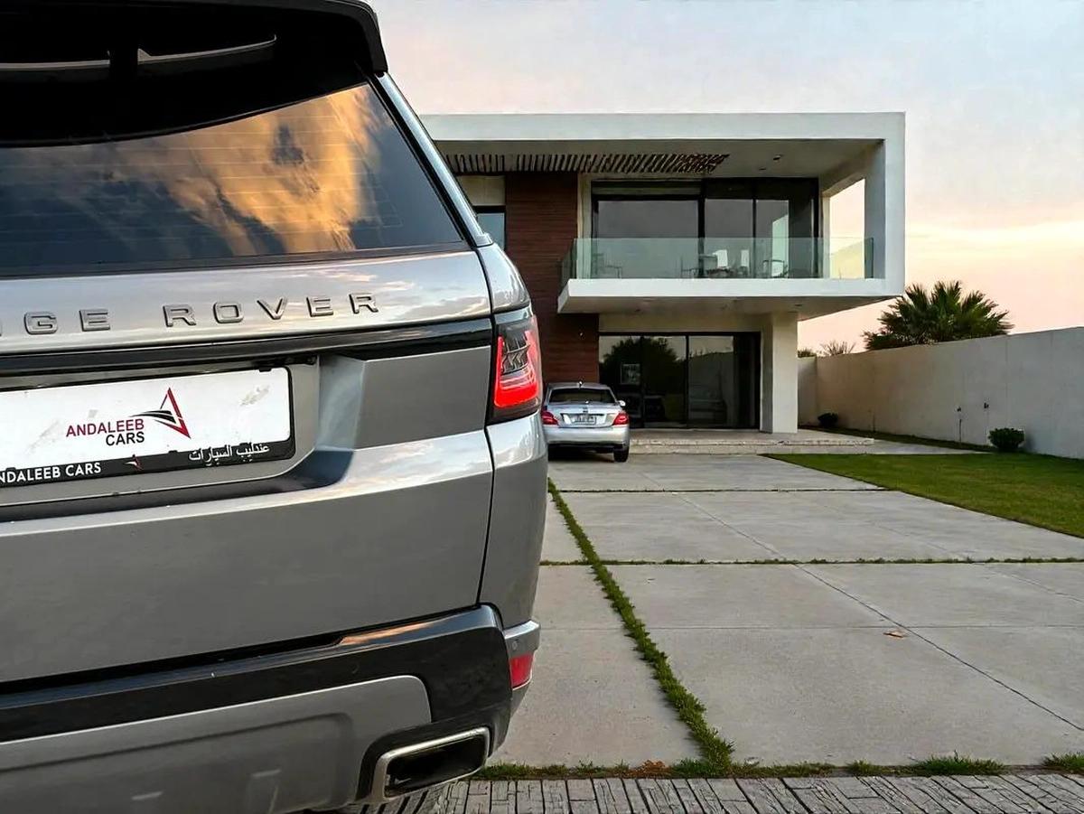 AED 3,440 P.M | 0% DOWN PAYMENT | RANGE ROVER SPORT HSE V6 | 2021 | GCC SPECS-10-10