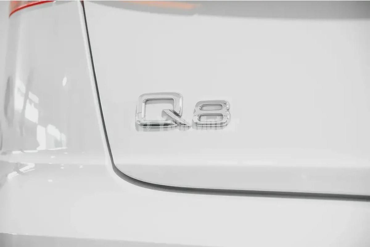 4,700 AED / 60 months | 0% DP | 2023 Audi Q8 55TFSi S-Line / Full Service History / Audi Warranty-15-15
