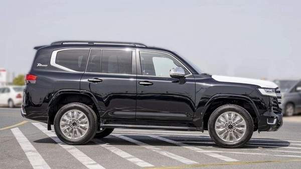 Toyota Land Cruiser VXR TWIN TURBO 3.5L