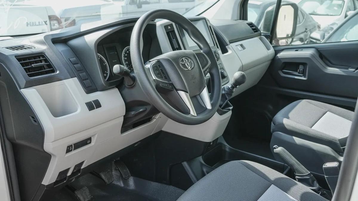2026 Toyota Hiace High Roof 2.8L MT Diesel (13-Seat)-7-7