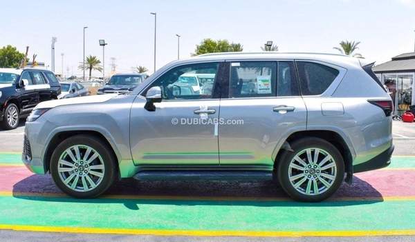 Lexus LX 600 3.5L VIP 4 Seater