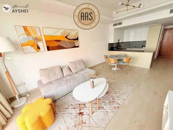 Luxurious 1bhk just 140k fully furnished in palm Jumeirah beach front