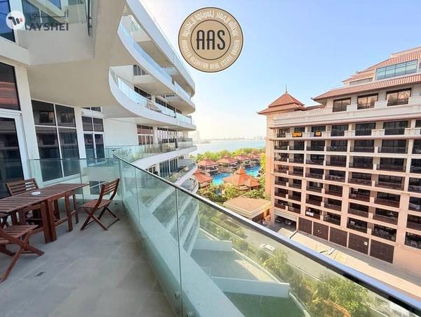 Luxurious 1bhk just 140k fully furnished in palm Jumeirah beach front