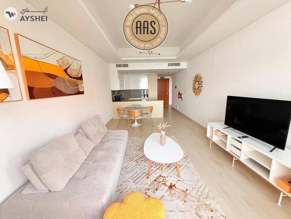 Luxurious 1bhk just 140k fully furnished in palm Jumeirah beach front