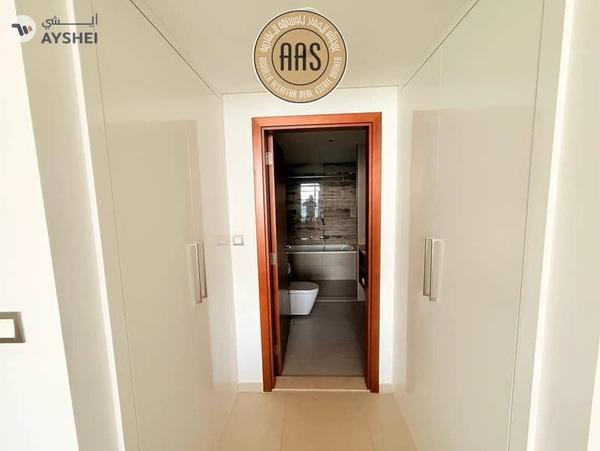 Luxurious 1bhk just 140k fully furnished in palm Jumeirah beach front