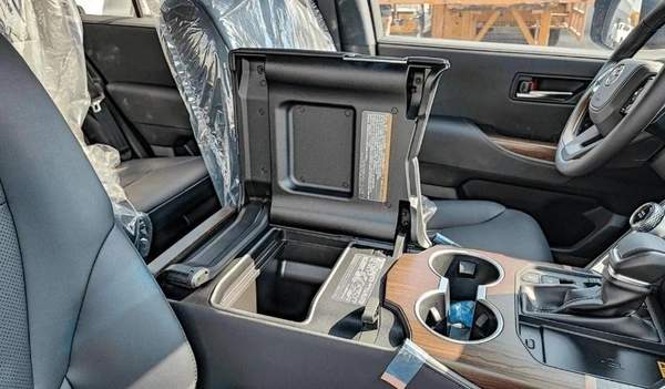 Toyota Land Cruiser LAND CRUISER VX 3.5L V6 PETROL 2025