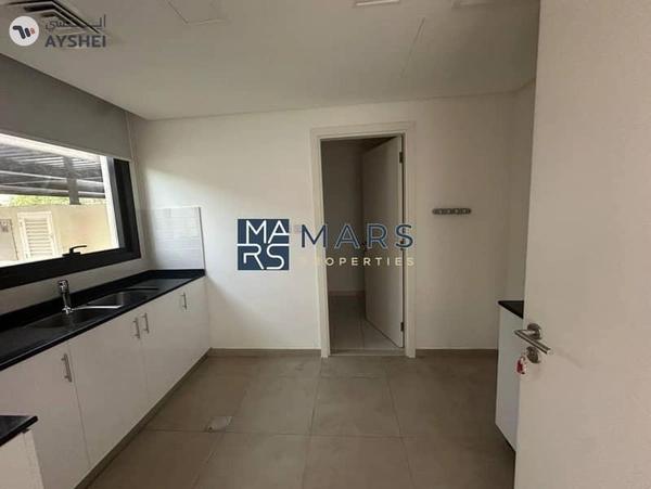 2 bhk . . . . . Luxury Living | Close to City Centre | Resale