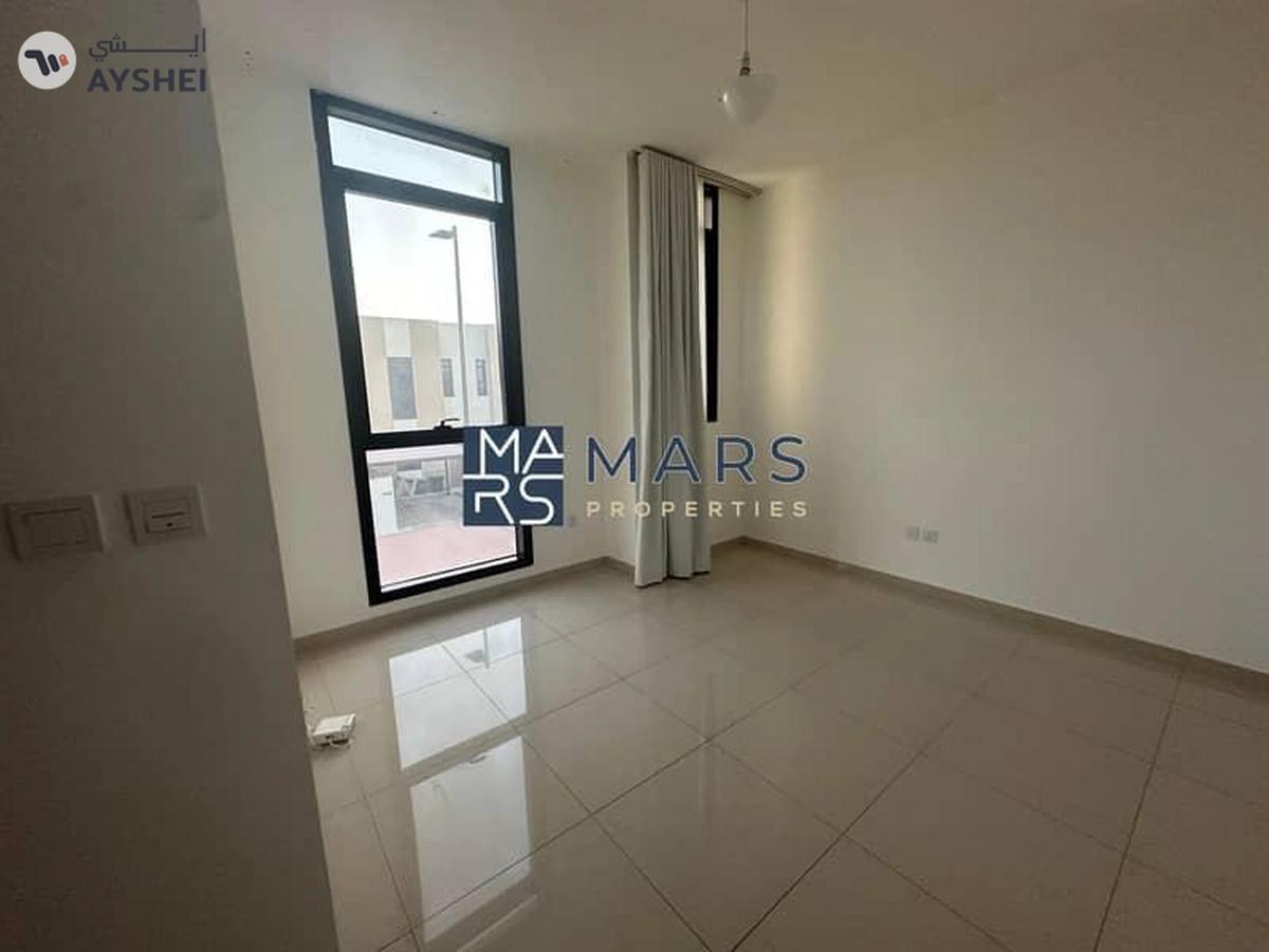 2 bhk . . . . . Luxury Living | Close to City Centre | Resale-8-8