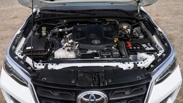 Toyota Fortuner GX2 2.4L