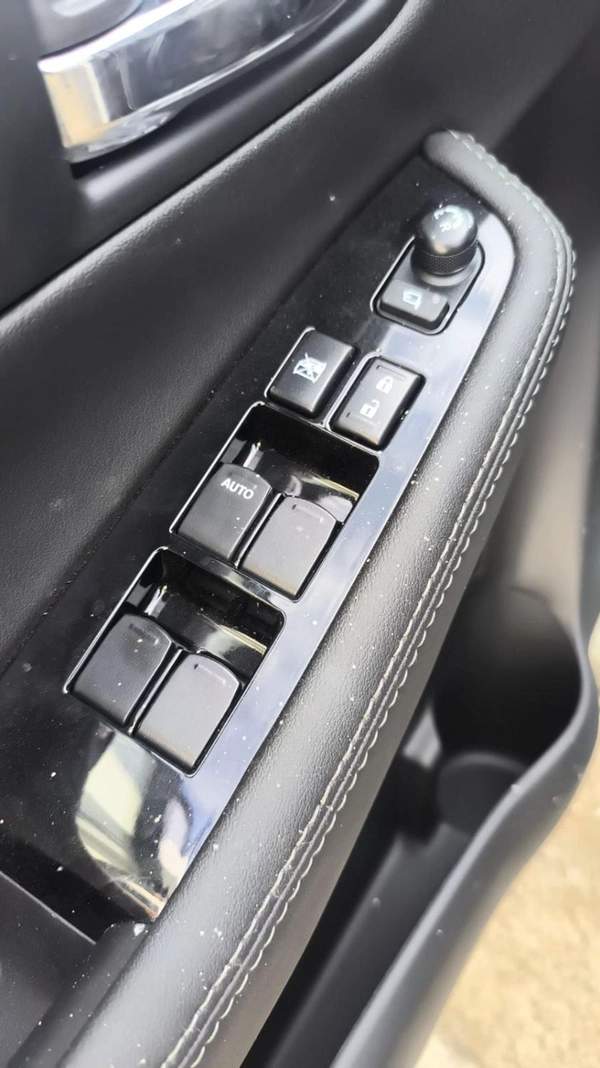 Suzuki Grand Vitara GLX 1.5L FULL OPTION available all colour