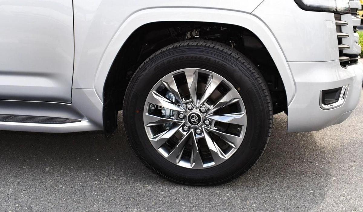 Toyota Land Cruiser VX 3.5L TWIN TURBO FULL OPTION WITH RADAR AND MEMORY SEAT-12-12