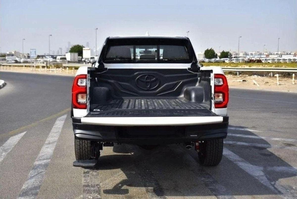 Toyota Hilux GR Sport 2.8L-3-3