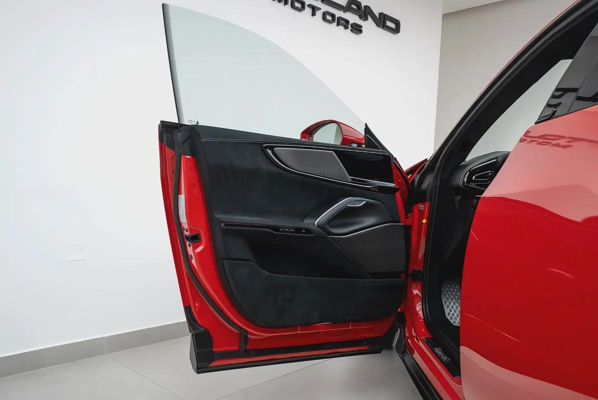 2025 FERRARI PUROSANGUE | FULL CARBON | NOVITEC EXHAUST KIT | MAIN DEALER SERVICE-9-9