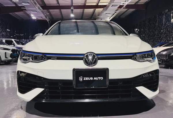 Volkswagen Golf R 2023 GCC specs for 159,000.00 AED