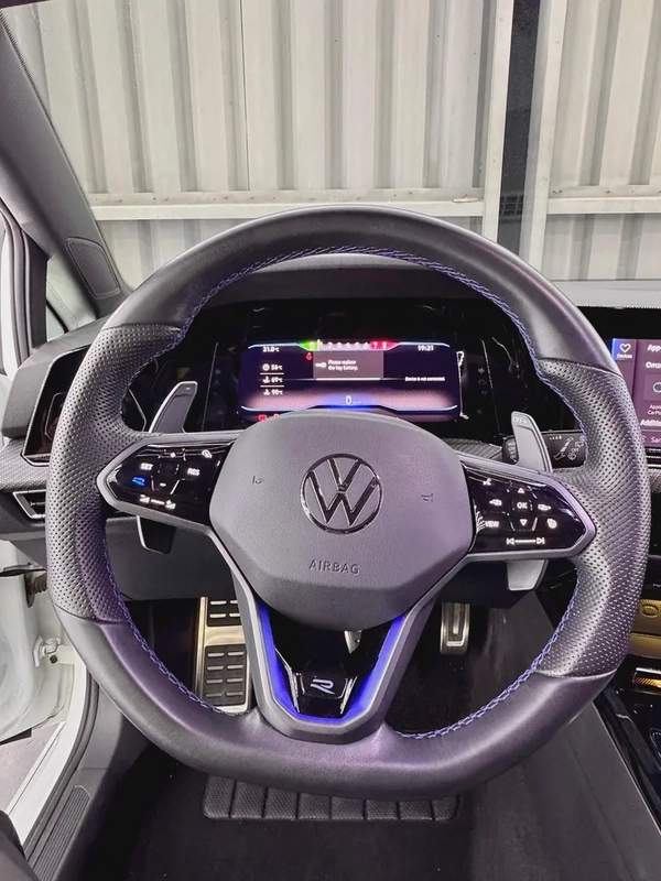 Volkswagen Golf R 2023 GCC specs for 159,000.00 AED