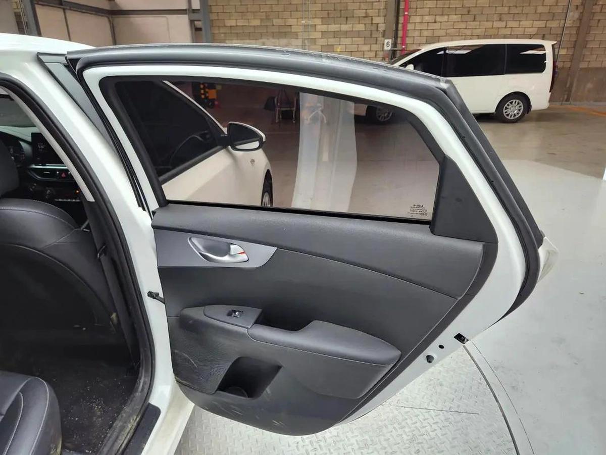 Kia K3 Trend 2023 - Korean Specs - Excellent Condition-6-6