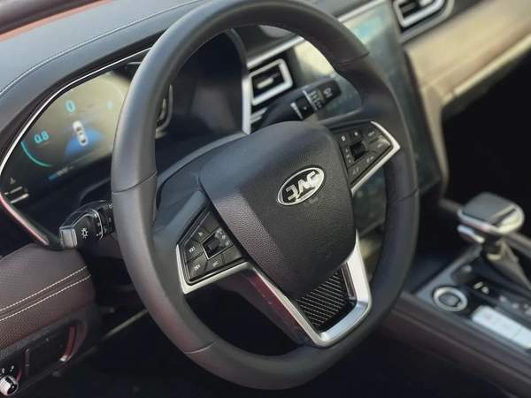 2023 Jac J7 | 1.5T I Ref#581