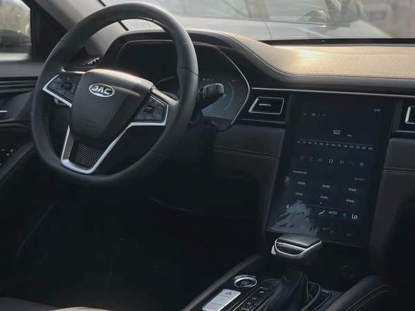 2023 Jac J7 | 1.5T I Ref#581