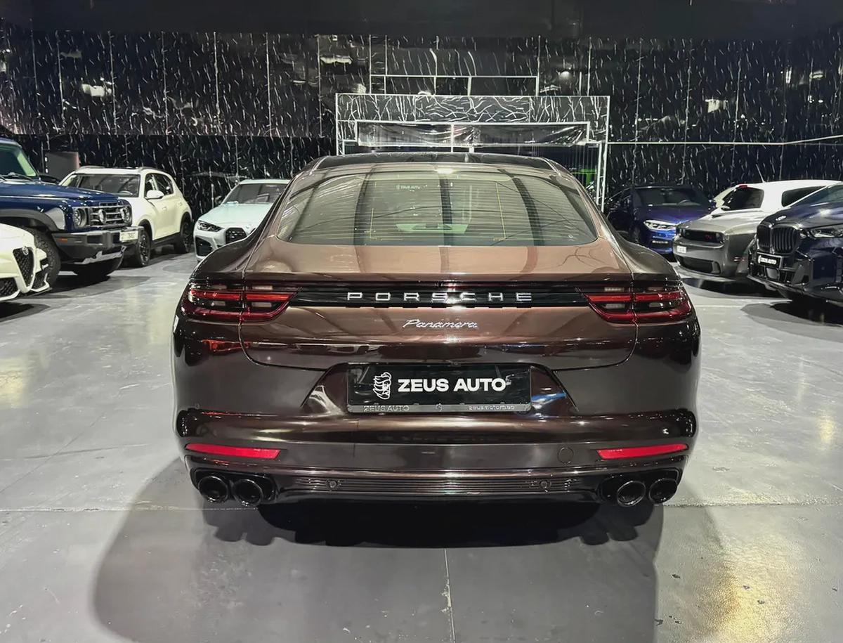 2018 Porsche Panamera Standard Euro Specs, with Full service history and 1 Year unlimited Warranty-3-3