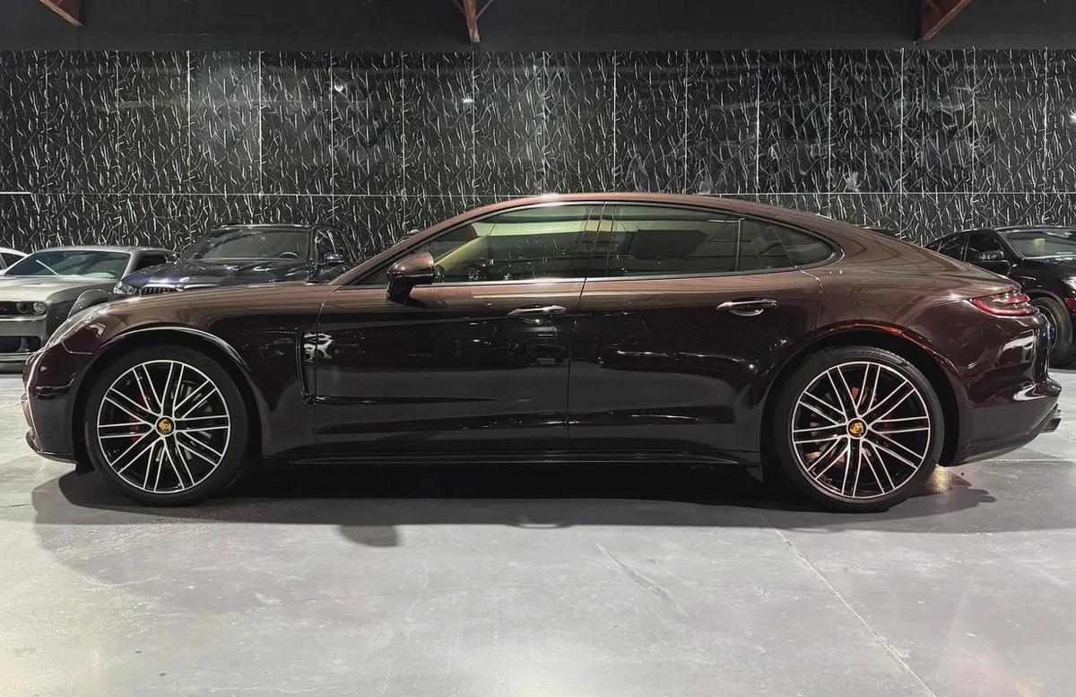 2018 Porsche Panamera Standard Euro Specs, with Full service history and 1 Year unlimited Warranty-5-5