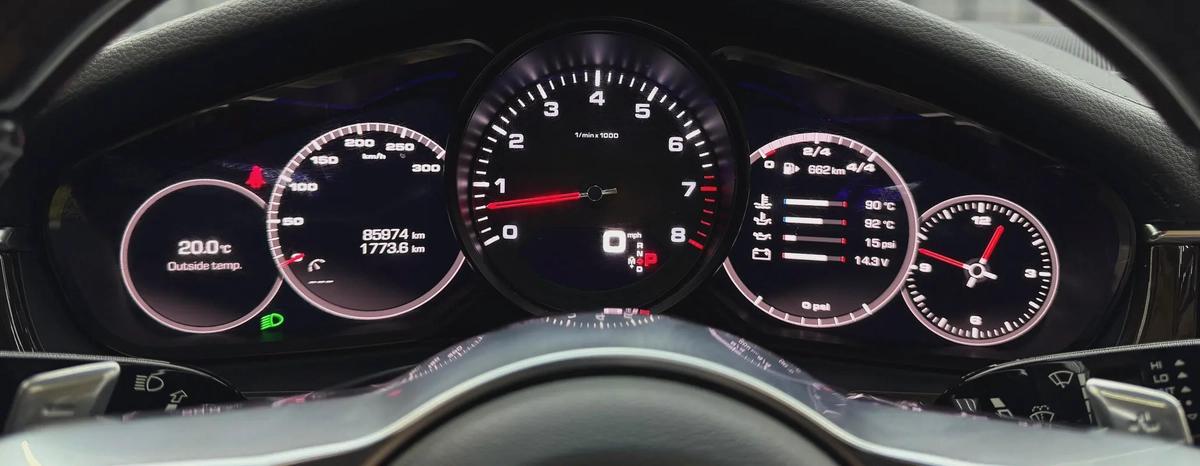 2018 Porsche Panamera Standard Euro Specs, with Full service history and 1 Year unlimited Warranty-8-8