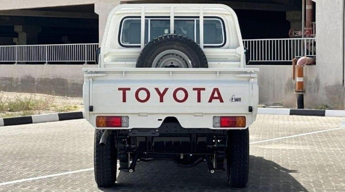 Toyota Land Cruiser Pick Up Toyota Land Cruiser Pickup LC79 DC 4.2L Diesel 2025-5-5