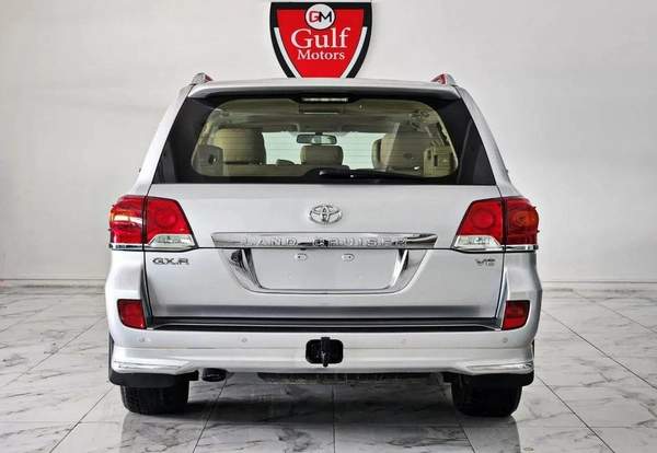 Toyota Land Cruiser GXR V6 4.0L-6CYL PERFECT CONDITION