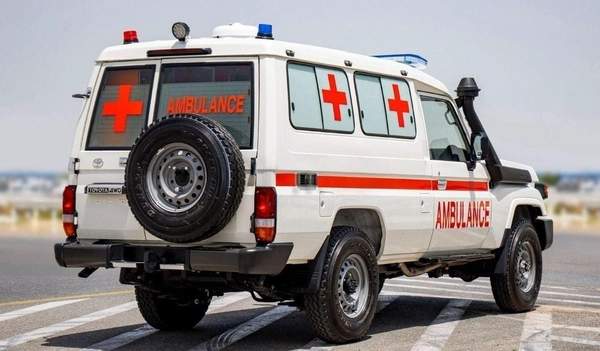 Toyota Land Cruiser 70 Toyota land cruiser hard top lc78 ambulance 4.2L diesel MY2024