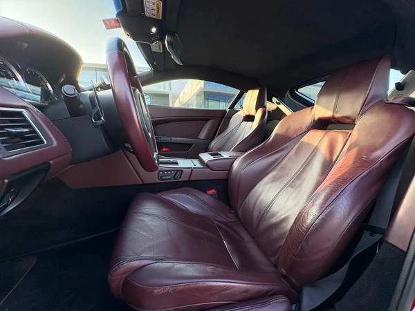 ASTON MARTIN VANTAGE | 4.7L V8 | 2009 | GCC SPECS