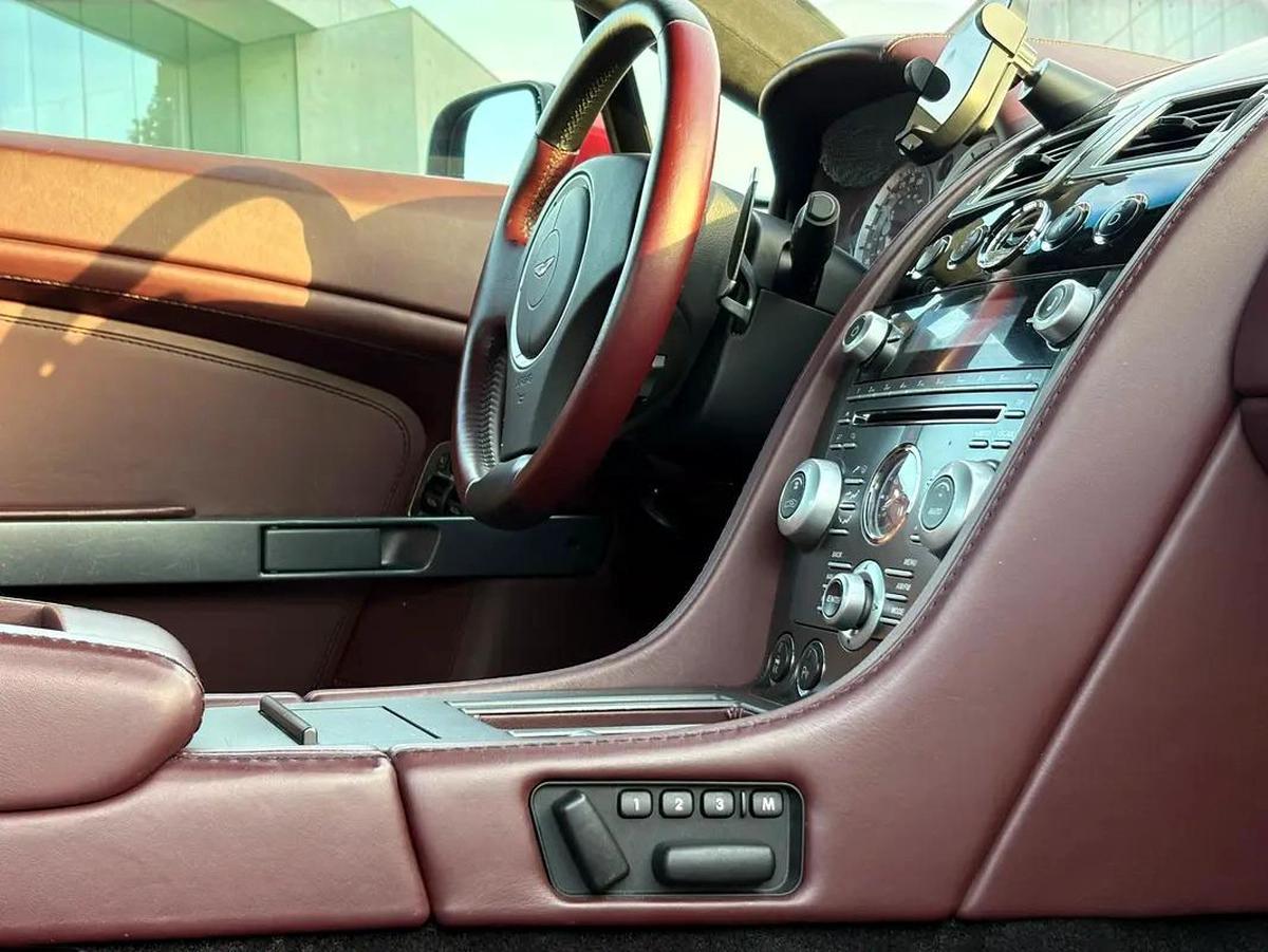 ASTON MARTIN VANTAGE | 4.7L V8 | 2009 | GCC SPECS-4-4