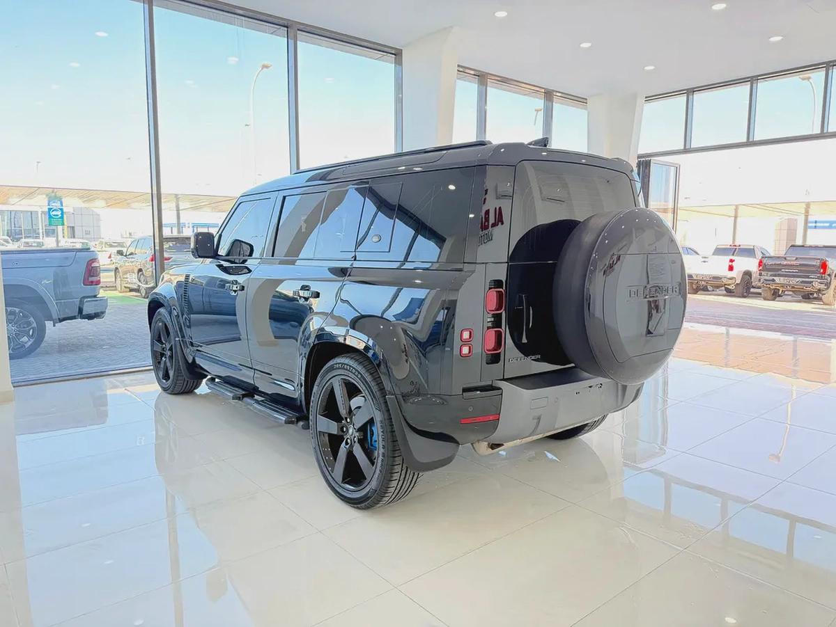لاند روفر ديفندر HSE خليجي الطاير 2024 Land Rover Defender 110 HSE (P400) - GCC Specs - Brand New-3-3