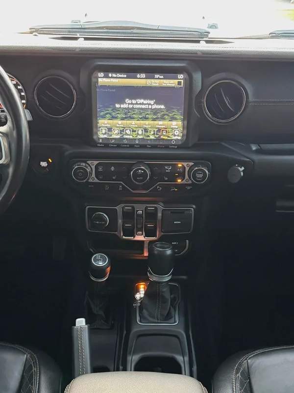 Jeep Wrangler Sport 2021 V6