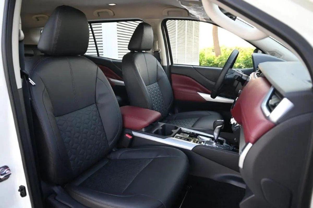 Nissan XTerra Platinum 2.5L 4WD-4-4