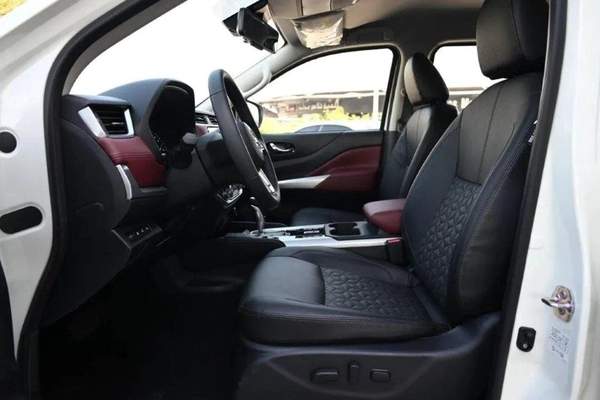 Nissan XTerra Platinum 2.5L 4WD