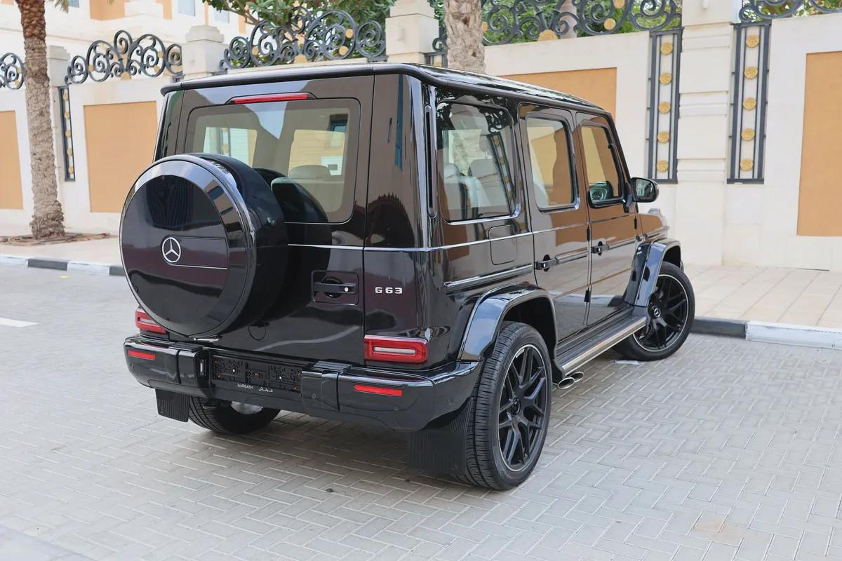 MERCEDES BENZ G63 AMG ( NIGHT PACKAGE )-110000KM-2021-GCC SPECS-UNDER WARRANTY-3-3