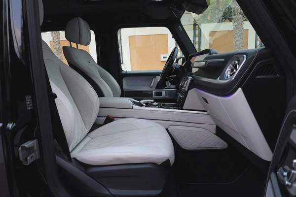 MERCEDES BENZ G63 AMG ( NIGHT PACKAGE )-110000KM-2021-GCC SPECS-UNDER WARRANTY