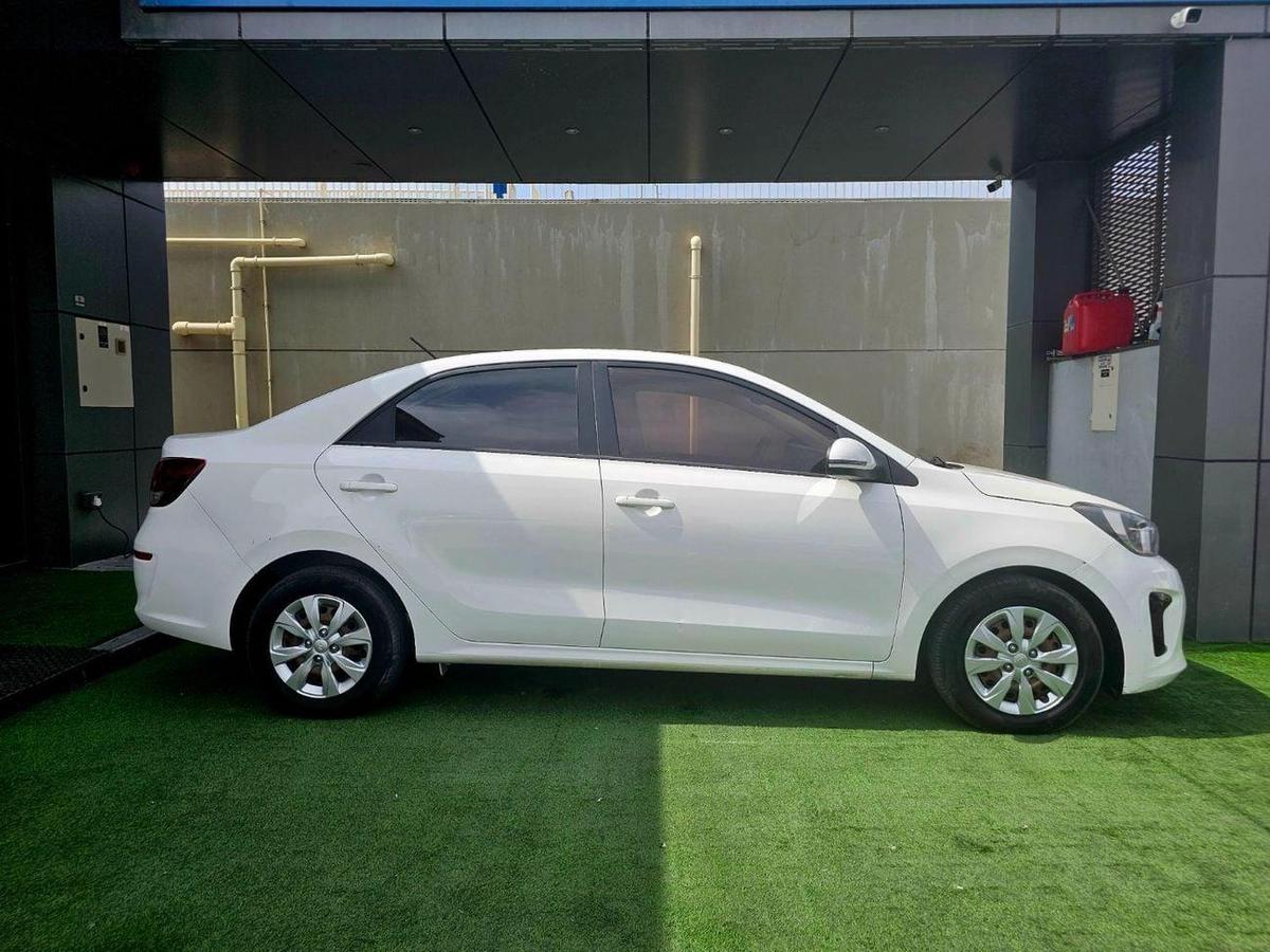 Kia Pegas EX GCC/ 1.4 V4/ NON ACCIDENT/ LOW MILEAGE/SINGLE OWNER-3-3