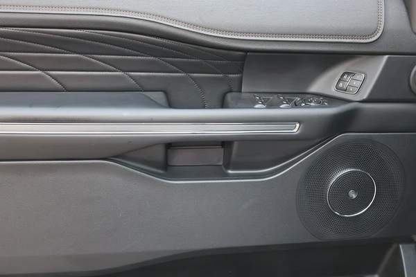 Ford Expedition-Platinum-2019-96000 KM-GCC SPECS