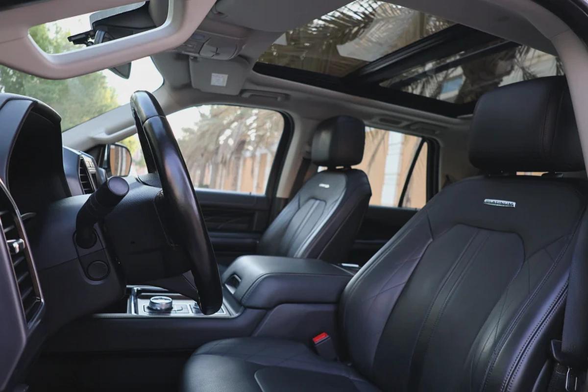 Ford Expedition-Platinum-2019-96000 KM-GCC SPECS-12-12