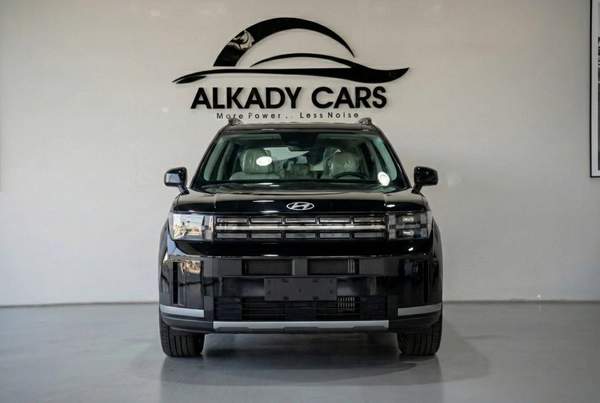 Hyundai Santa Fe 2.0T GDi 8A/T Explorer Pro – 2025 Model (Chinese Specs)