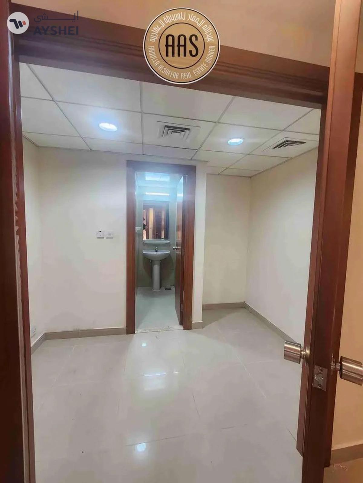 Spacious and luxurious 4bhk with maids room in mankhool near sharaf dg metro station-9-9