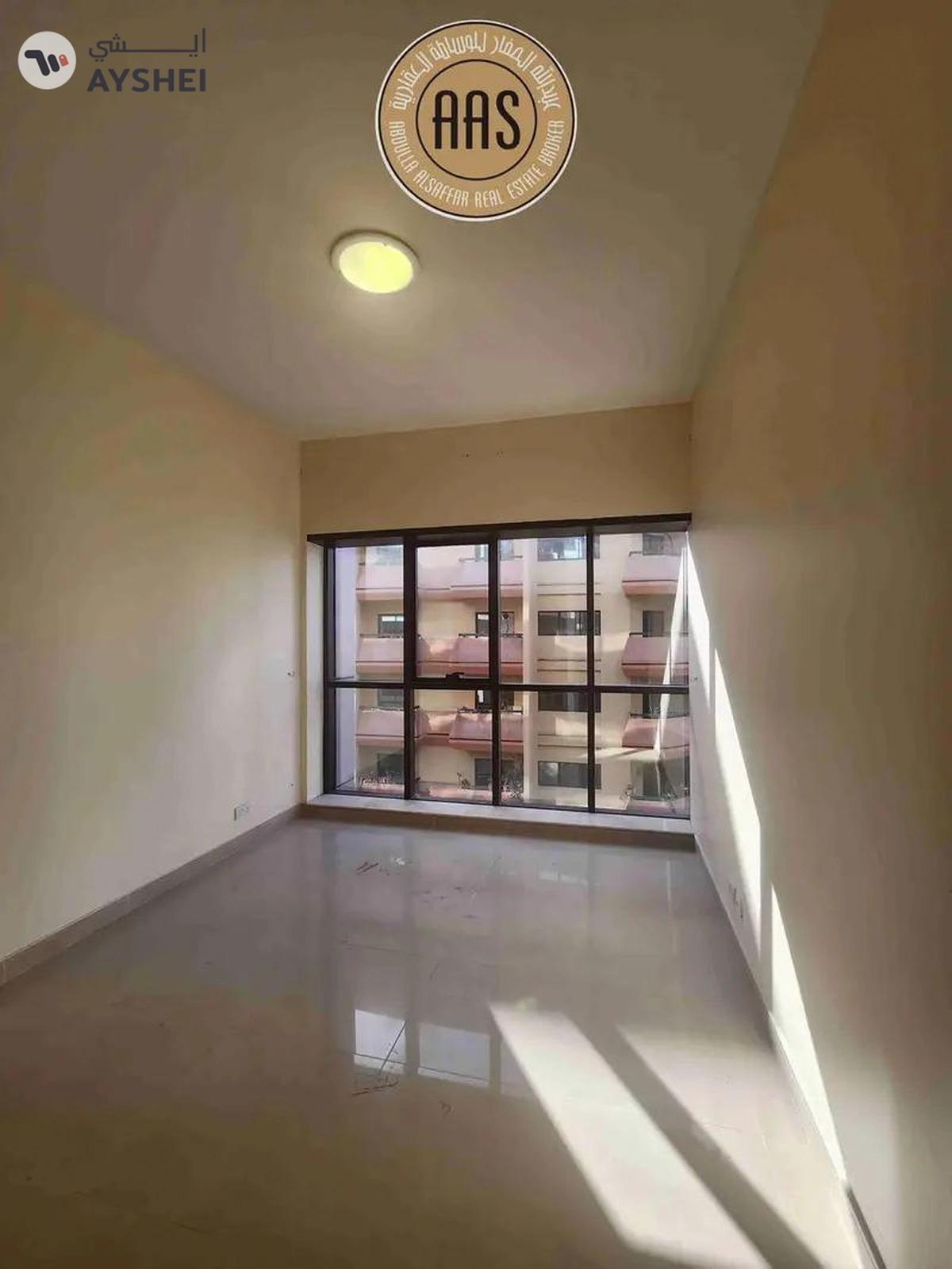 Spacious and luxurious 4bhk with maids room in mankhool near sharaf dg metro station-13-13