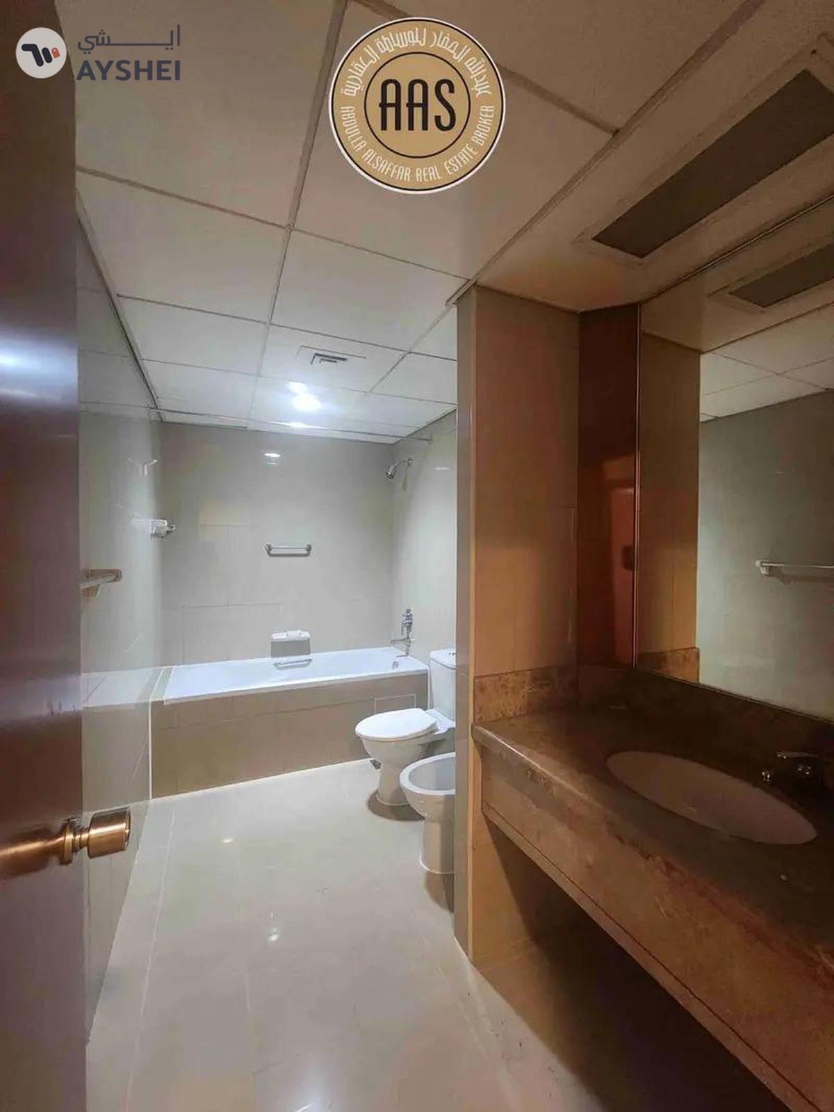 Spacious and luxurious 4bhk with maids room in mankhool near sharaf dg metro station-15-15